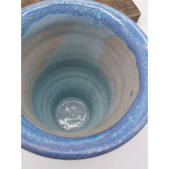 Lovely Studio Art Pottery Vase Signed RS Blue Lavender Decor - Picture 6 of 7